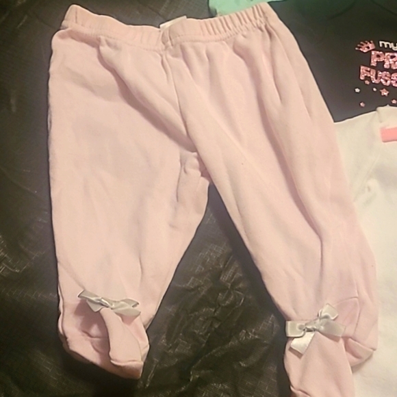 Lot of 0-3M Girl Onesies and Bottoms - Picture 9 of 9